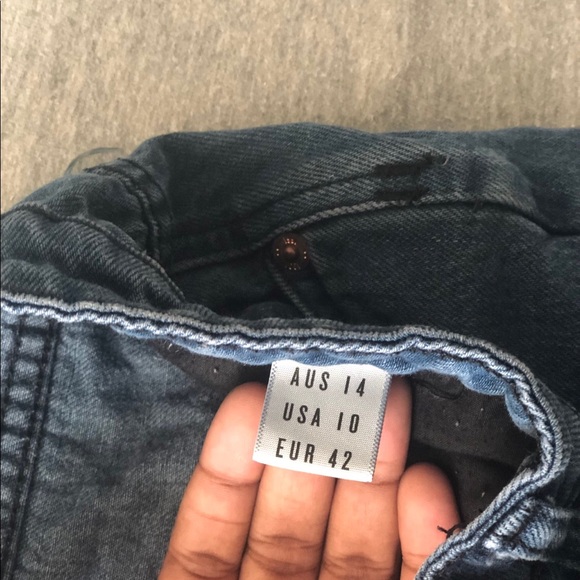 Shorts - Picture 2 of 2